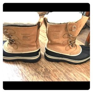 Sorel Caribou  Women’s 10m  Used Once!